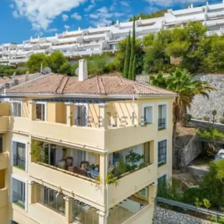 Apartment Confortable With Amazing Views In Marbella Malaga